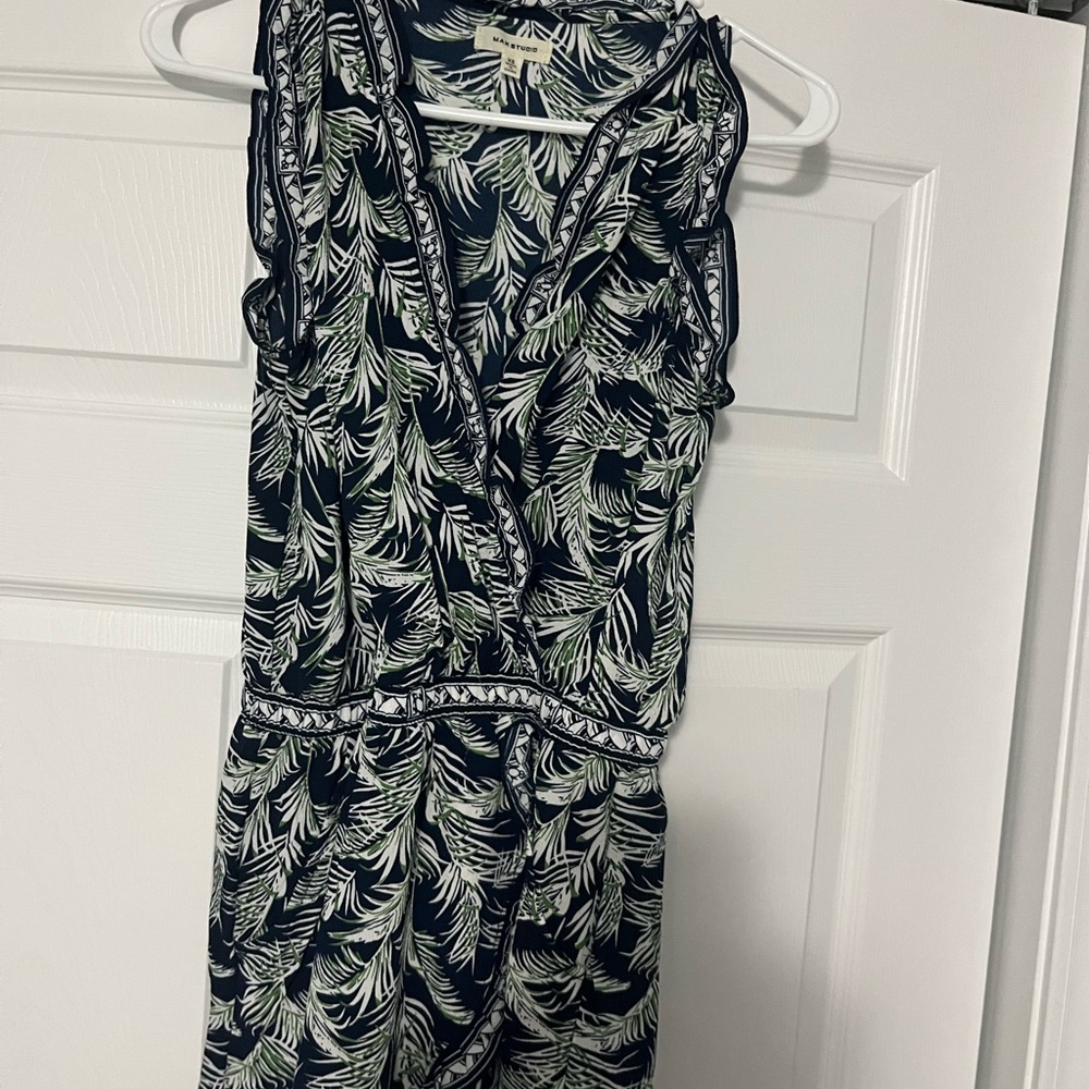 Leaf Print Sleeveless Jumpsuit